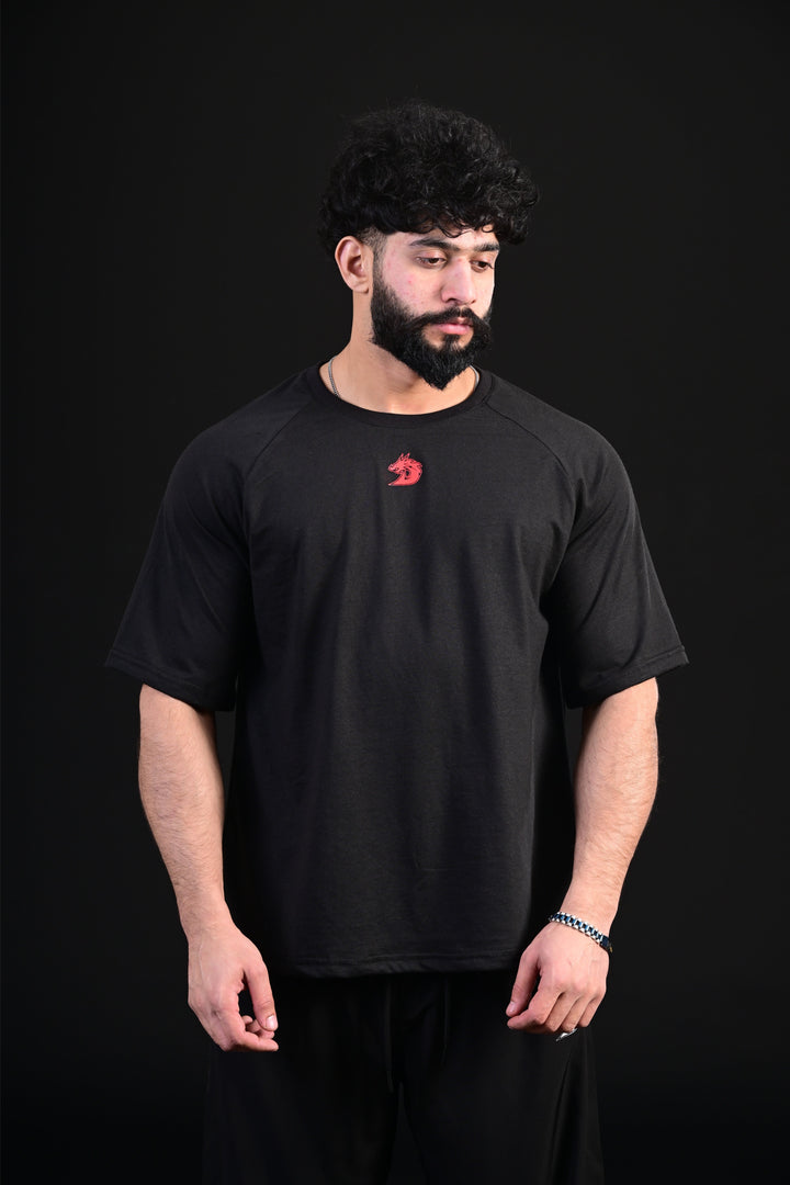 Urban black oversized tee skull graphic modern fashion