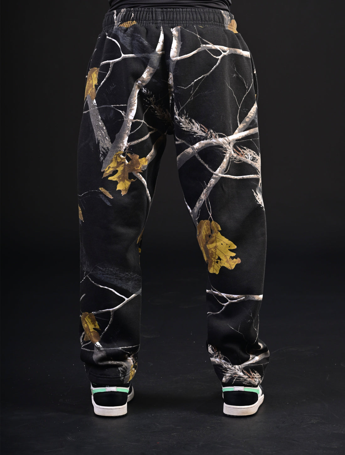 Comfortable relaxed joggers Pakistan